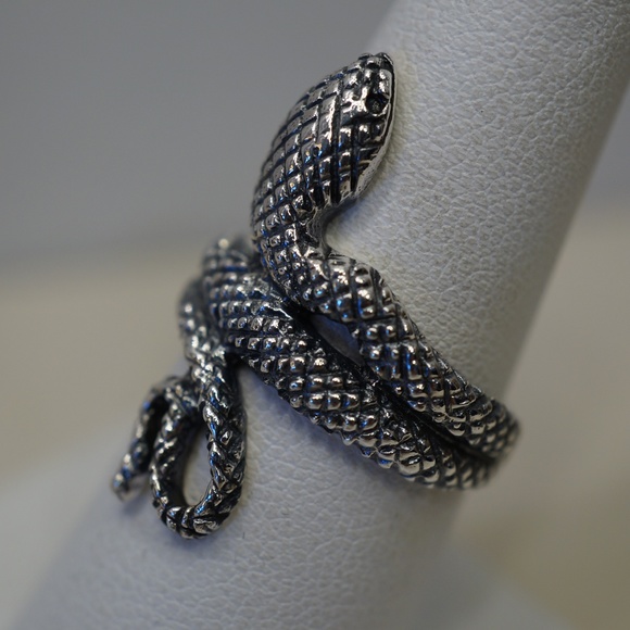 Sterling Silver (.925) Snake Ring - Picture 3 of 7